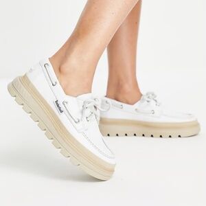 TIMBERLAND CHUNKY WHITE PLATFORM LEATHER BOAT SHOES